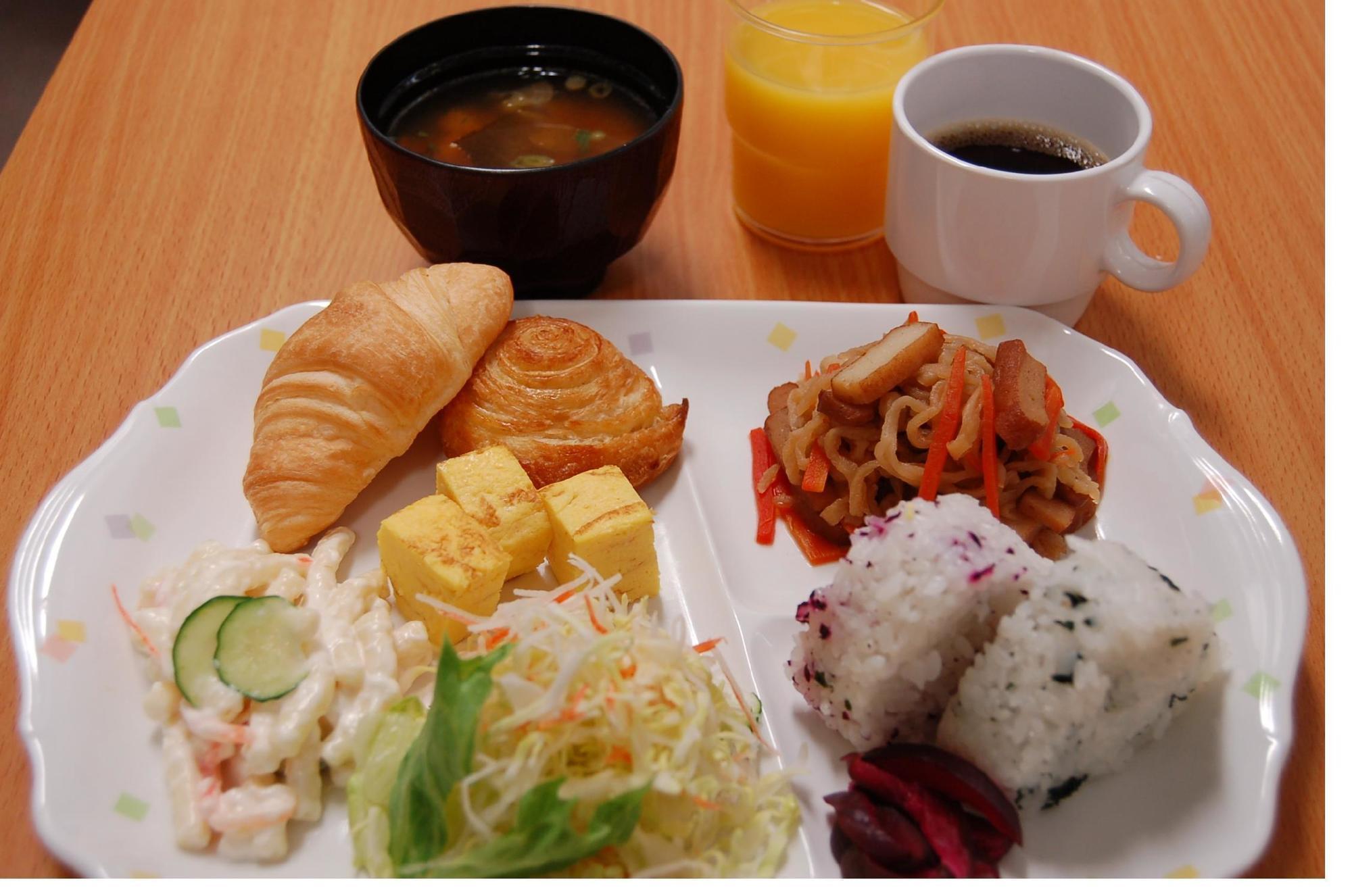 Toyoko Inn Gifu-Hashima-Eki Shinkansen Minami-Guchi Hashima  Экстерьер фото