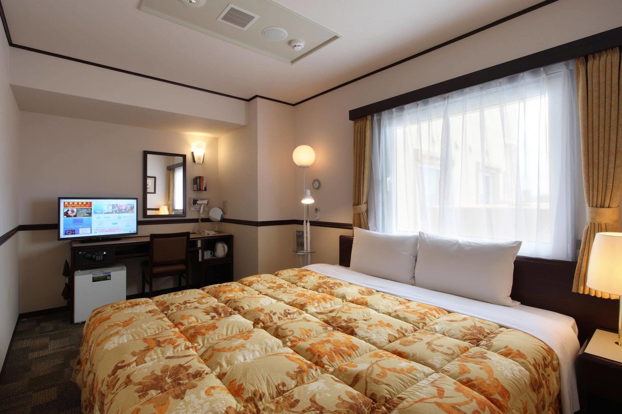 Toyoko Inn Gifu-Hashima-Eki Shinkansen Minami-Guchi Hashima  Экстерьер фото